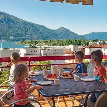 Holidays - Residenza Flora Appartamento Locarno